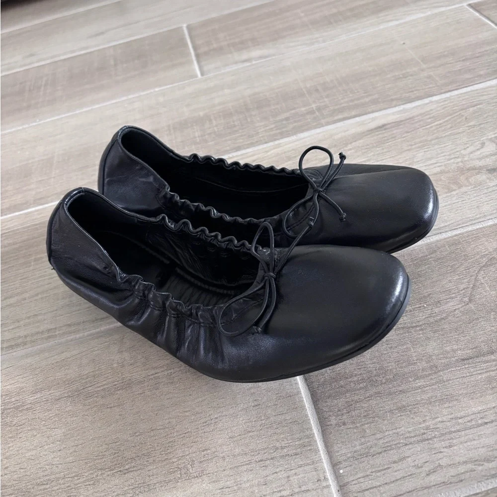 Massimo Dutti Black Leather Ballet Flats size 38 - Picture 2 of 6